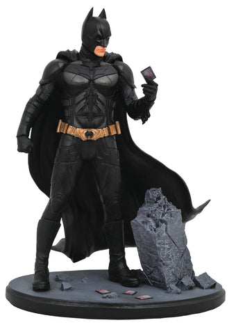 Diamond Select Toys: Batman Dark Knight Statue